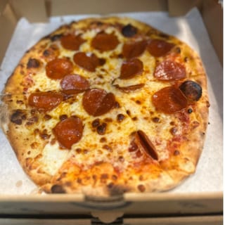 14" Pepperoni Pizza